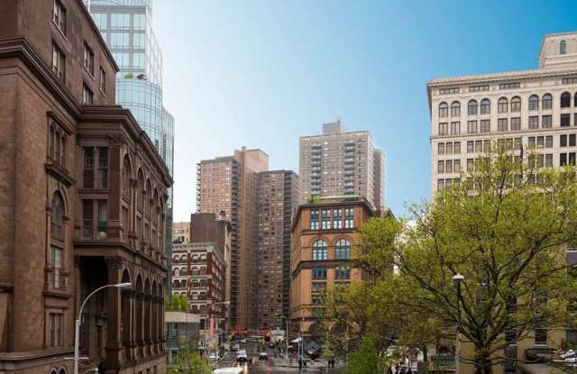 429 East 6th Street Gallery 4