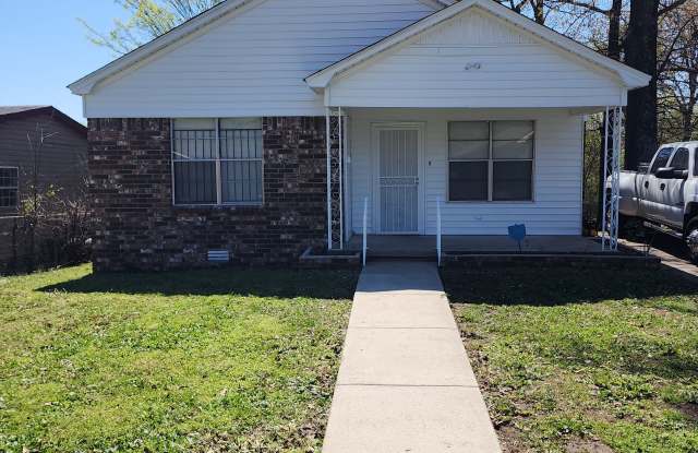 4319 W 17th St photos photos