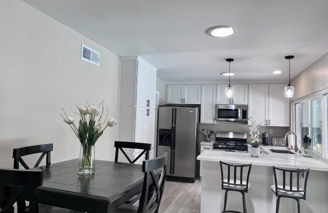 10124 3 Oaks Way Gallery 3