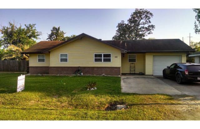 265 Schofield Dr - 265 Schofield Drive, Bridge City, TX 77611