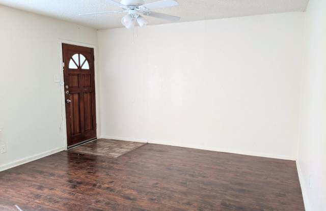 6365 Hollis Ave - 6365 Hollis Ave, Dallas, TX 75227
