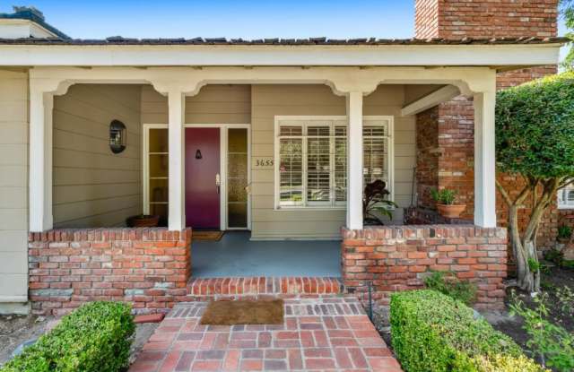 3655 Locksley Drive Gallery 2