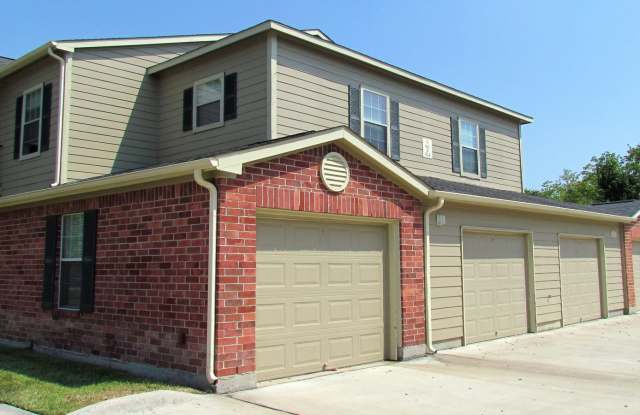 Baypointe Apartments - Affordable Housing Gallery 3
