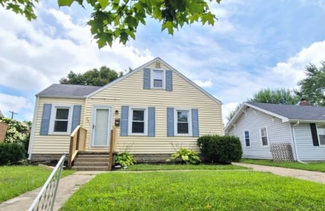 321 W 37th St - 321 West 37th Street, Anderson, IN 46013