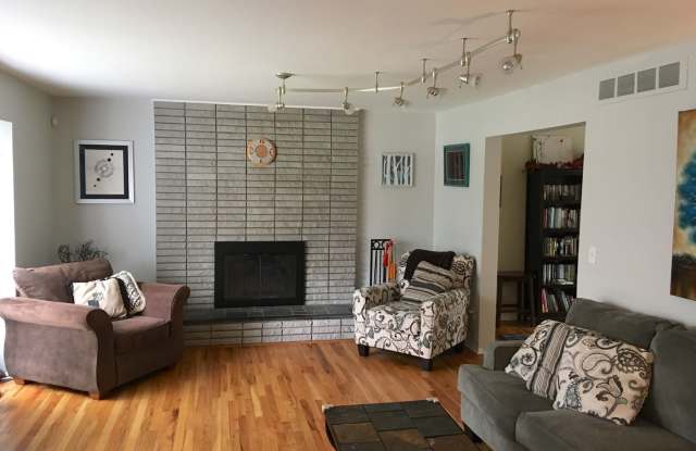 2636 Esch Ct Gallery 2