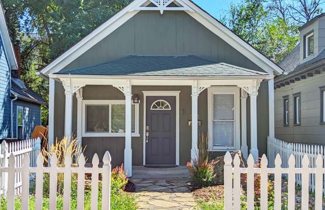 705 E Kiowa St photos photos