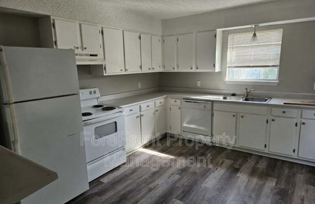 105 Smith Lane - 105 Smith Lane, San Marcos, TX 78666