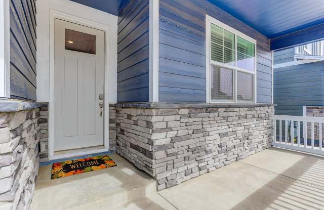 826 Elias Tarn Drive Gallery 4