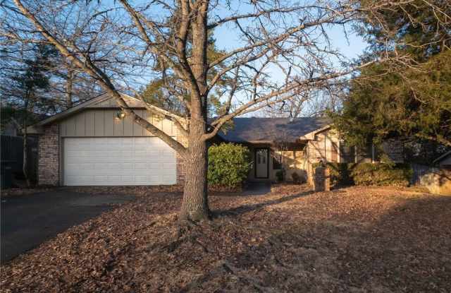 2425 N Primrose Lane Gallery 1