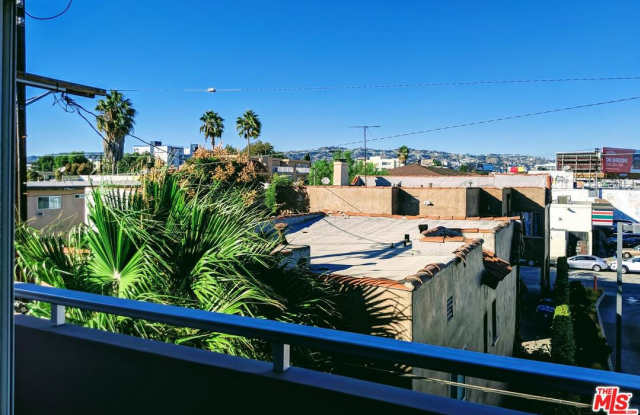 8513 CASHIO Street Gallery 4