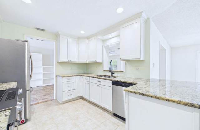 1523 Breese Street Northeast Gallery 3