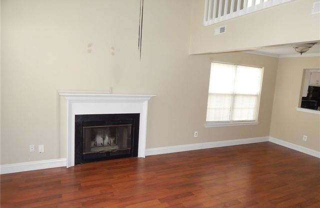 476 Charter Oak DR Gallery 4