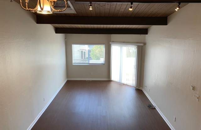 2206 Wexford Avenue Gallery 2