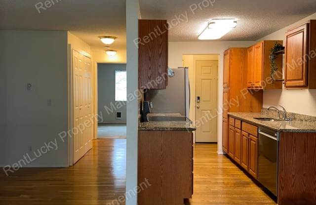 Beautiful 1-Bedroom Condo in Kirkland w/ Covered Parking and Patio Storage! photos photos