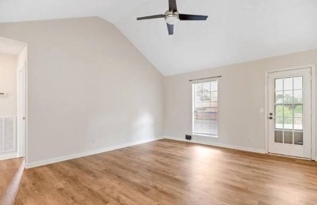 Home in Piercefield Richmond Hill, Ga 4 bedroom 2 bath!! Available in Nov 2026!! Gallery 4