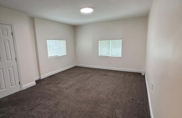 862 BIRCH TRL Gallery 3