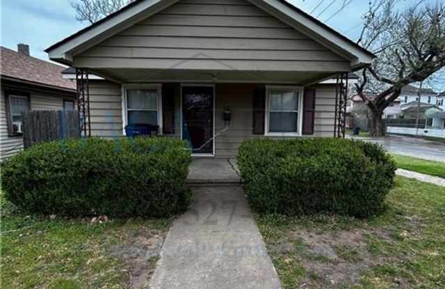 Adorable and spacious 2br 1ba house!! Gallery 1