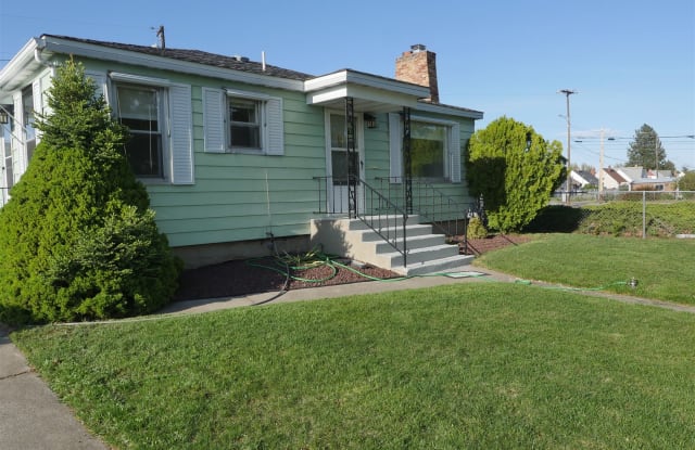 211 East Hoffman Avenue - 211 East Hoffman Avenue, Spokane, WA 99207
