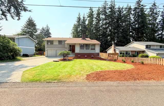 Home in desirable University Place area. Gallery 3