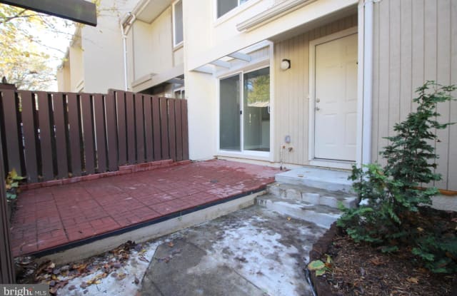 2352 SOUTHGATE SQUARE - 2352 Southgate Square, Reston, VA 20191