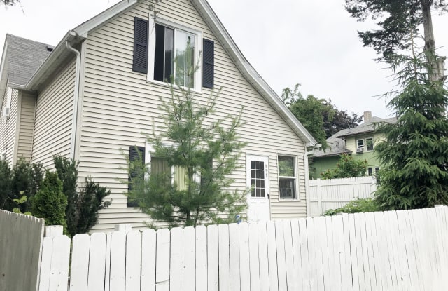 891 Geranium Avenue E # 2 - 891 East Geranium Avenue, St. Paul, MN 55106