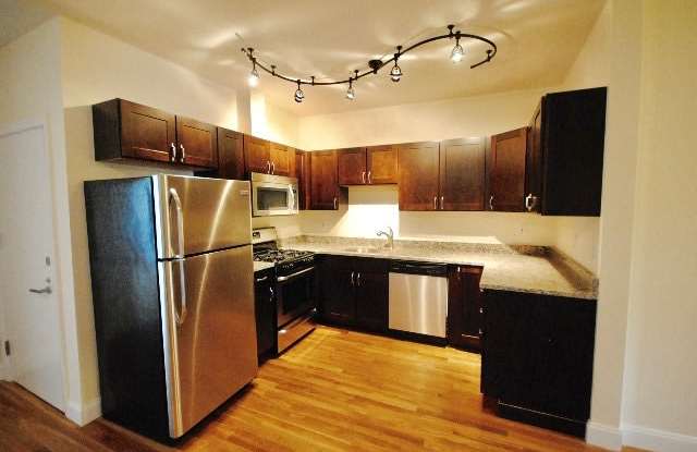 342 Meridian St - 342 Meridian Street, Boston, MA 02128
