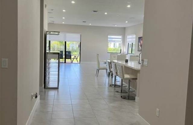 5013 Florence Dr Gallery 2