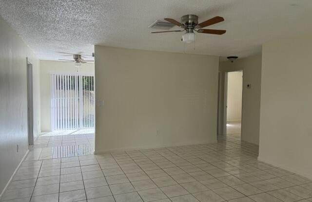 4935 Gulfstream Road Gallery 2