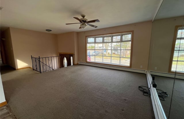 40 E 21st Street - 40 East 21st Street, Huntington Station, NY 11746
