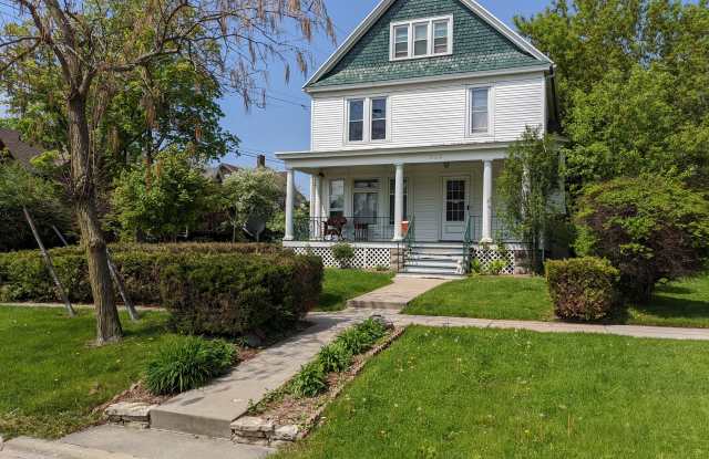 623 S State St - 623 South State Street, Appleton, WI 54911