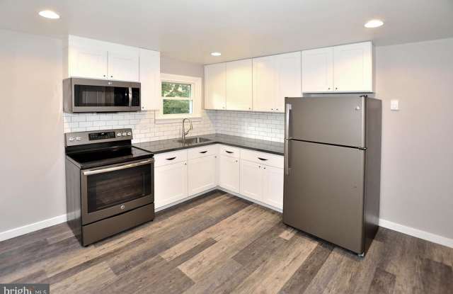 229 KENT ST N #4 - 229 N Kent St, Chestertown, MD 21620