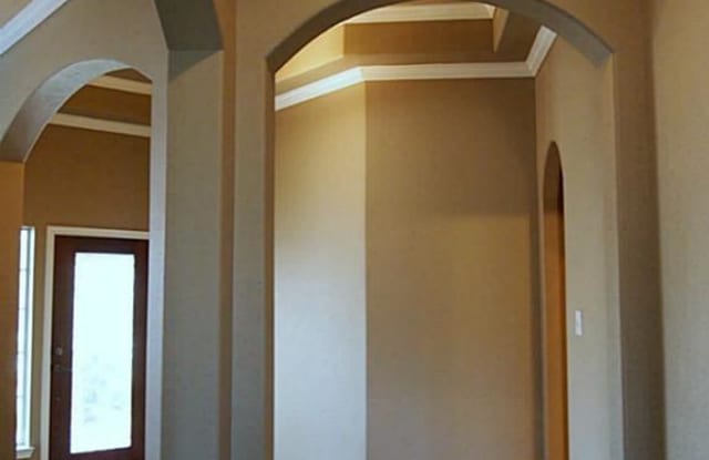 20200 Southwood Oaks Drive Gallery 4