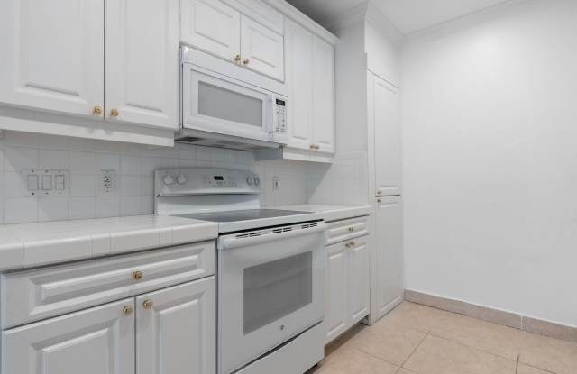 440 NE 17th Way, Fort Lauderdale, FL 33301 photos photos
