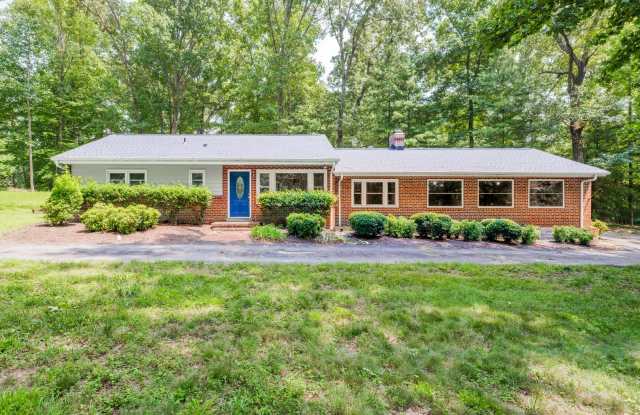 Beautiful One Level Home in Bon Air for rent!! photos photos