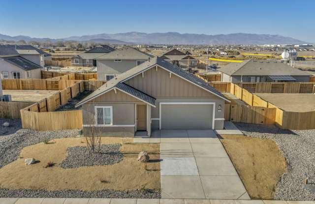 3466 Payton Way - 3466 Payton Way, Fernley, NV 89408