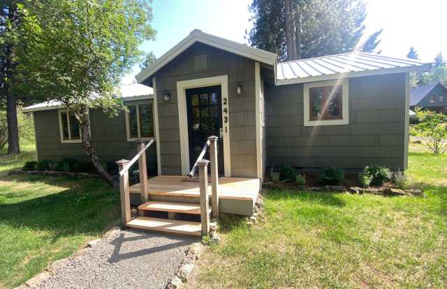 3 Bedrooms | 2 Bath Home in Trout Lake, Washington photos photos