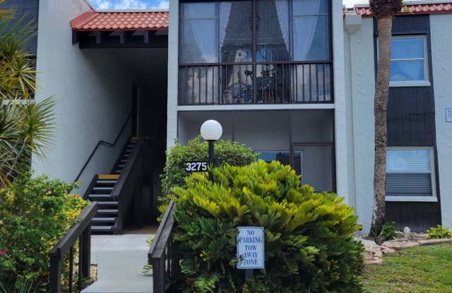 Seasonal/short term 2/2 ground floor condo downtown Sarasota. photos photos