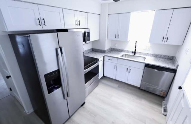 843 Davies Avenue photos photos