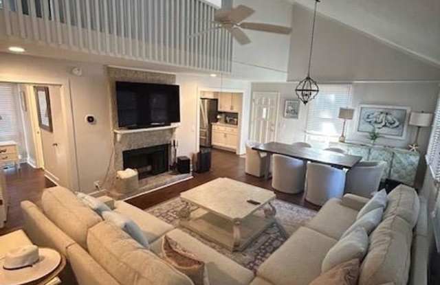 231 Menendez Ave, St Simons Island, GA 31522 Gallery 4