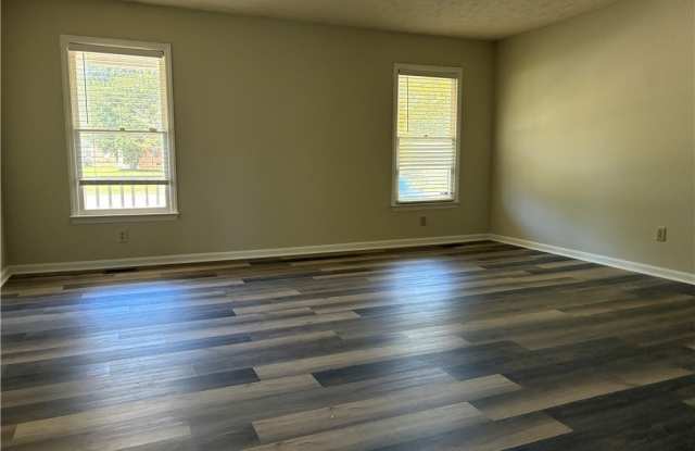 1009 Rim Road Gallery 2