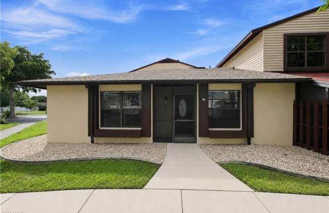 646 SE 12th Ct lot: 17 Gallery 4