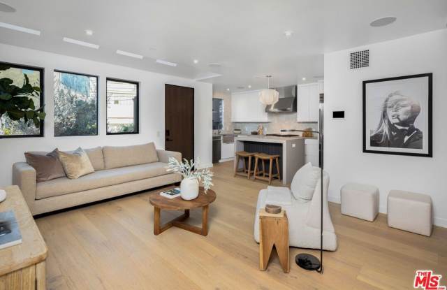 1169 Palms Blvd - 1169 Palms Boulevard, Los Angeles, CA 90291