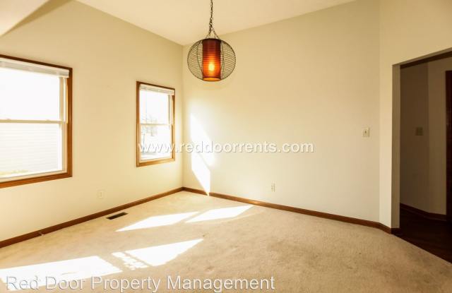 1643 Parkthorne Drive Gallery 3
