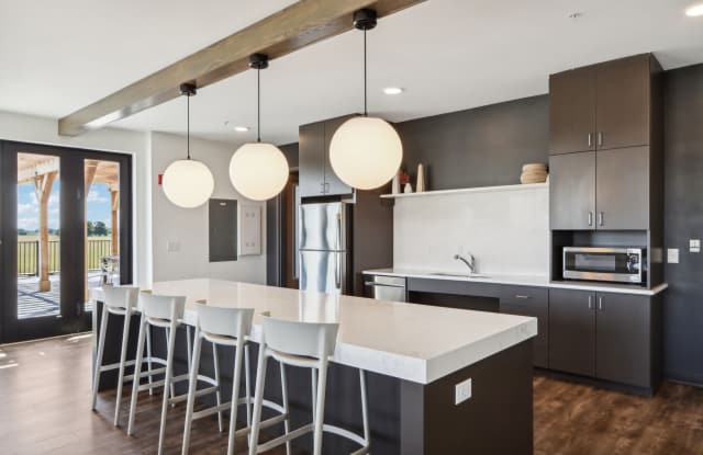 McCord Square Apartments and Retail Gallery 4