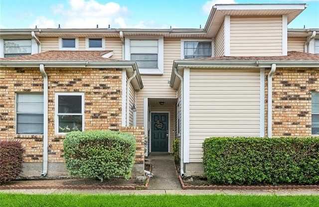 3320 TIMBERLANE WAY Drive Gallery 1