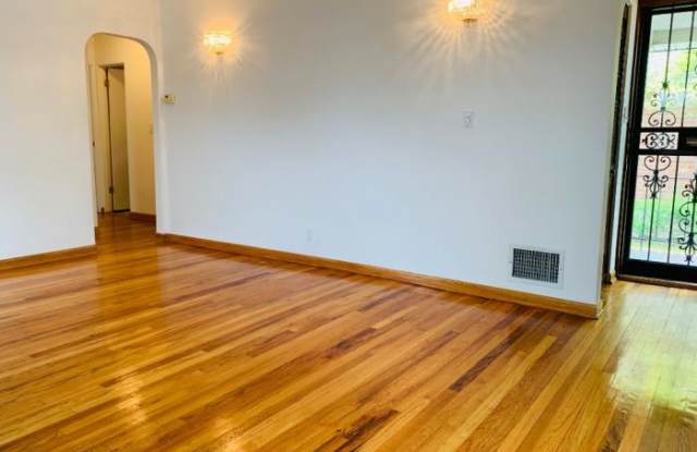 40-33 UTOPIA PKWY Gallery 2