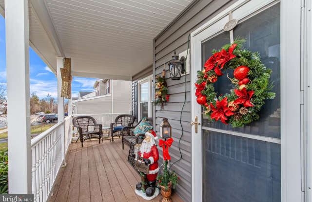 609 CINNAMON TREE COURT Gallery 4