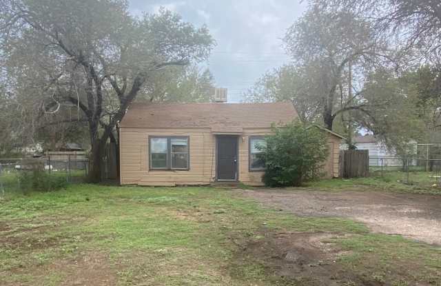 Cozy 2 Bed 1 Bath near Texas Tech Campus photos photos