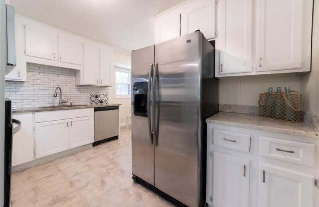 5609 Seminole Way Gallery 4