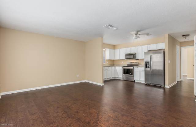 60 E Towne Place Gallery 2
